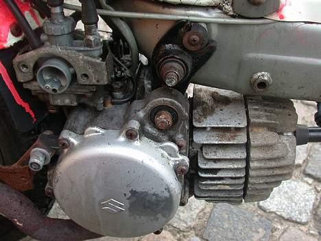 Suzuki fz50 - Puuha .. den skal vaskes med sæbe og vand ;P billede 5