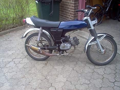 Puch monza grandprix SOLGT - her er den såå med knækudstødning (homemade)  billede 1