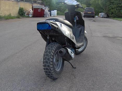 PGO Hot 50 solgt - her er den så taget bagfra   billede 4