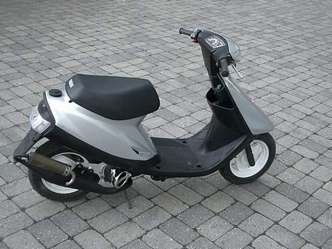 Yamaha jog solgt billede 5