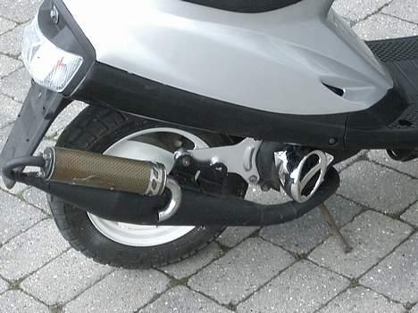 Yamaha jog solgt billede 7