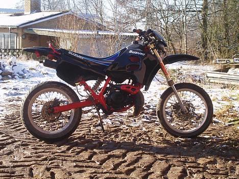 Suzuki smx-= Team SP=- solgt :'( - som den står pt. bortset fra bagskærmen er kommet på... billede 17