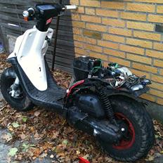 MBK Booster CW50 # Væk