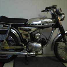 Yamaha fs1E chrom speciale solgt