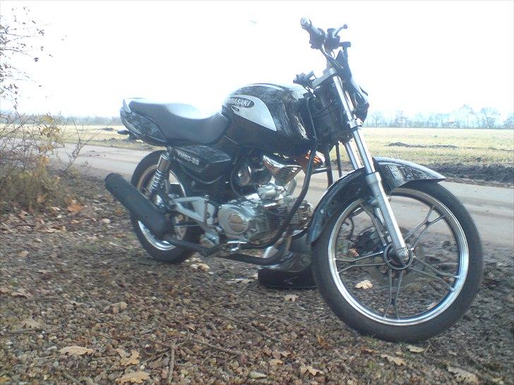 Yamasaki YM50-8B  billede 4