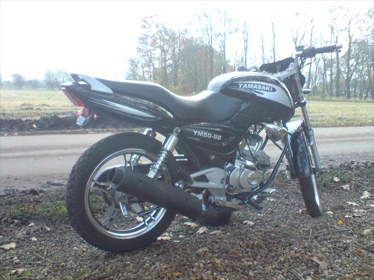 Yamasaki YM50-8B  billede 5