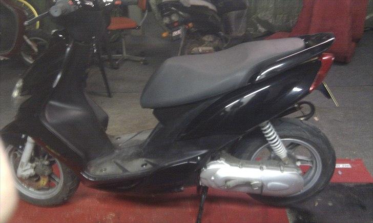 Yamaha jog r billede 5