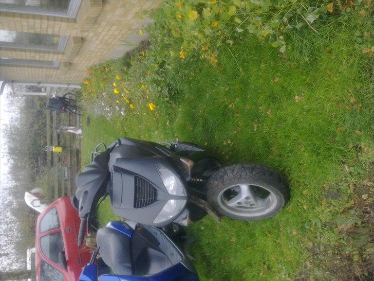 Peugeot speedfight 2 - er solt billede 1