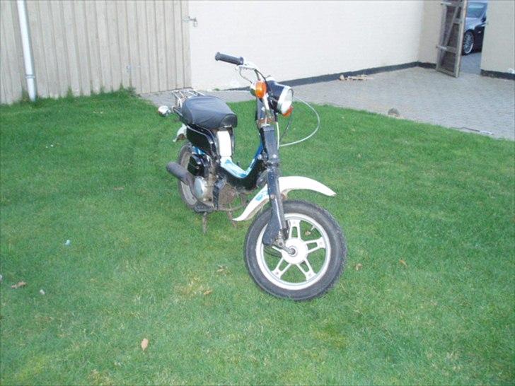 Suzuki FZ 50 billede 1