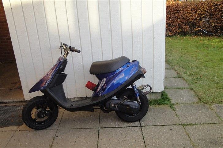 Yamaha jog solgt  billede 5