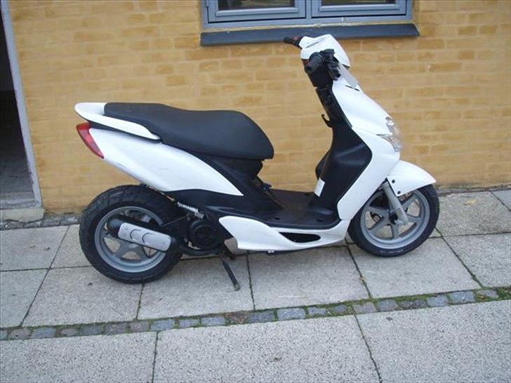 Yamaha Jog R BYTTET til Rieju - Idag da jeg hentede den 08-11-2010 billede 2
