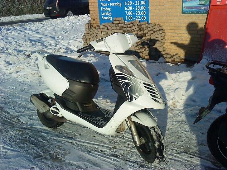 Aprilia sonic UNDER OMBYGNING - nu færdiig billede 1
