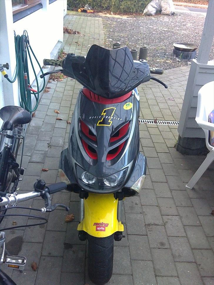Aprilia sr50ditech byttet til jog - da han kom med den billede 1