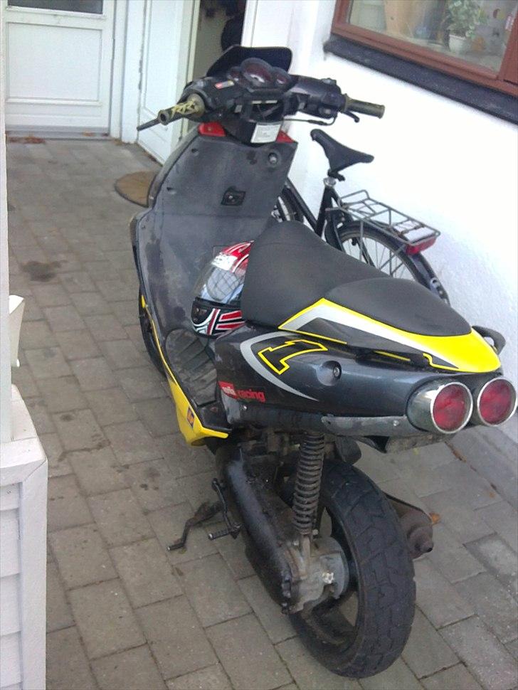 Aprilia sr50ditech byttet til jog - så blev skærmen lige fjernet billede 2