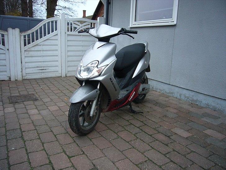 Yamaha jog r (solgt) billede 1