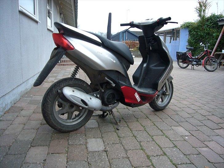 Yamaha jog r (solgt) billede 3