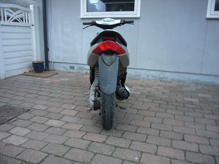 Yamaha jog r (solgt) billede 5