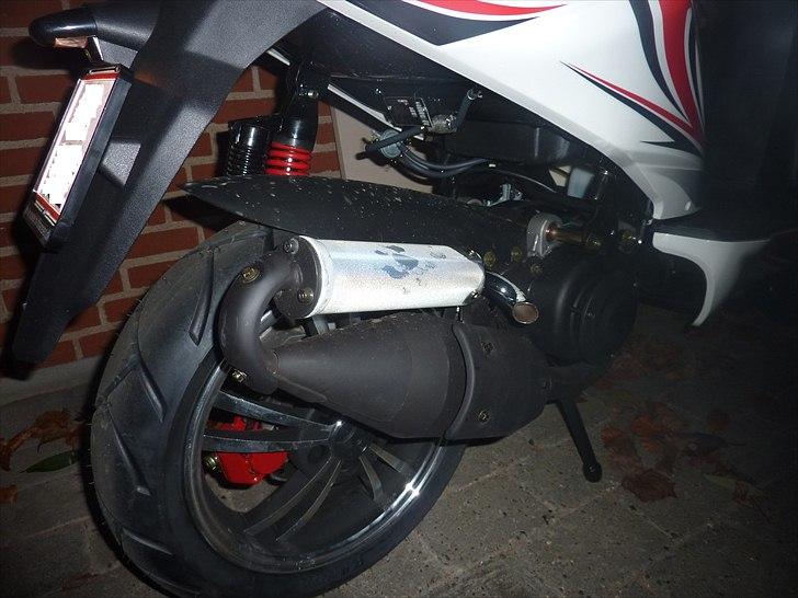 Giantco G-10 (45'er) -= SOLGT =- - Baghjulet, med skivebremser, og en fiin udstødning :-) billede 8