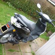 Piaggio FLY 4T