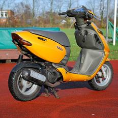 Aprilia Sonic AC
