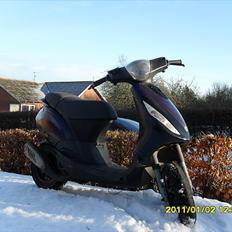 Piaggio new zip Solgt