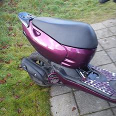 Aprilia sonic ac solgt