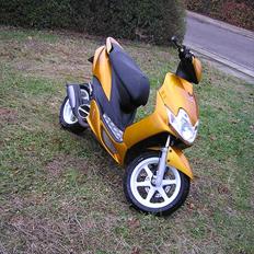 Yamaha Jog R Guldkornet