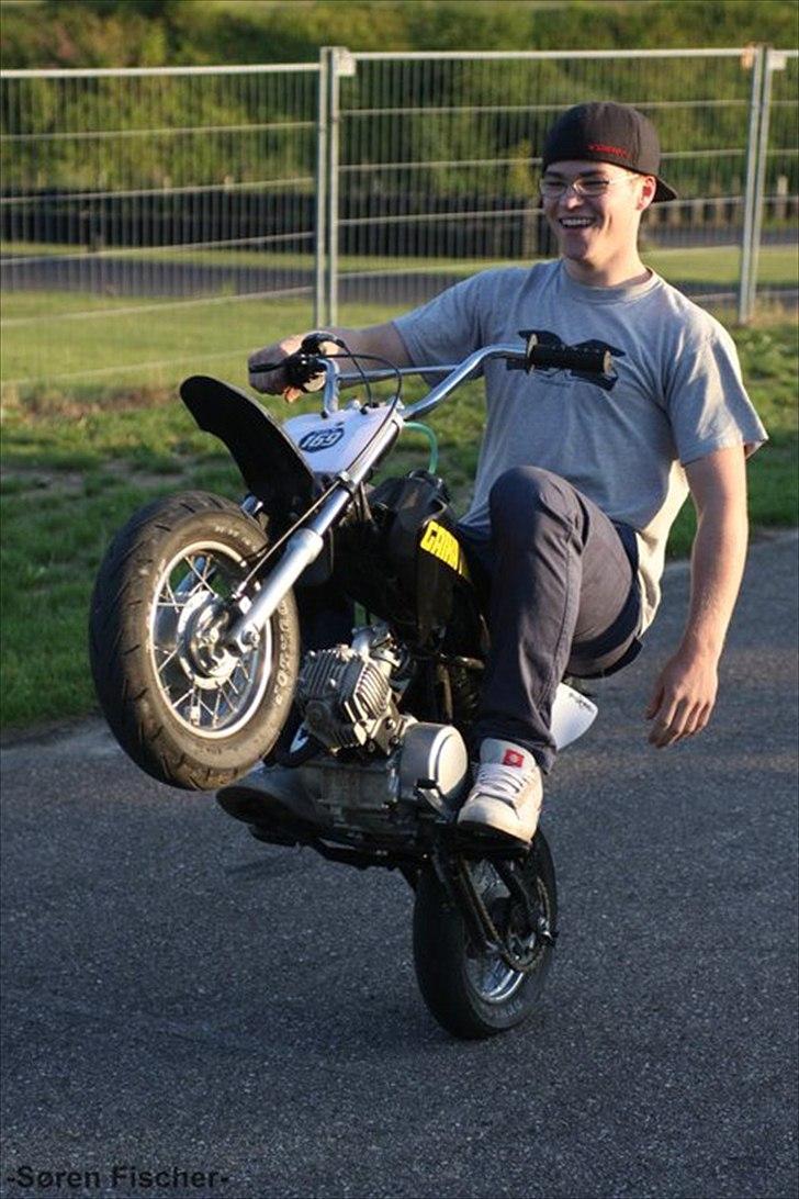 Moff Stuntbike billede 6