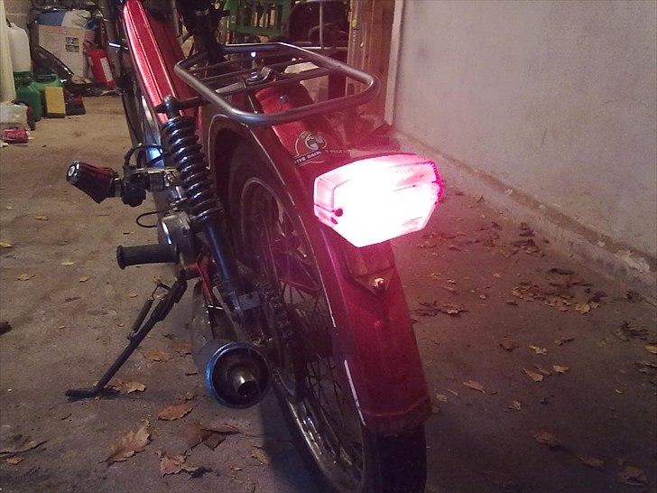 Puch Maxi KL 1981 - renoveret - baglygten er sindsygt skarp... billede 14