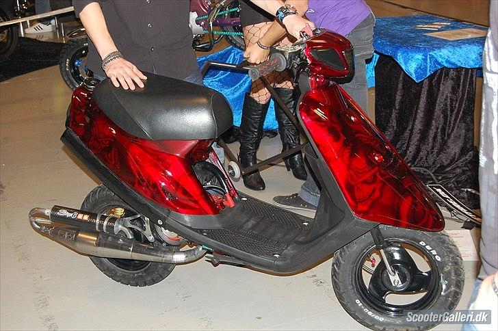 Yamaha Jog R-Setup *Diablood* - Scandinavian Custom Show 2010, 12-14 nov.  i Bella Centeret billede 2