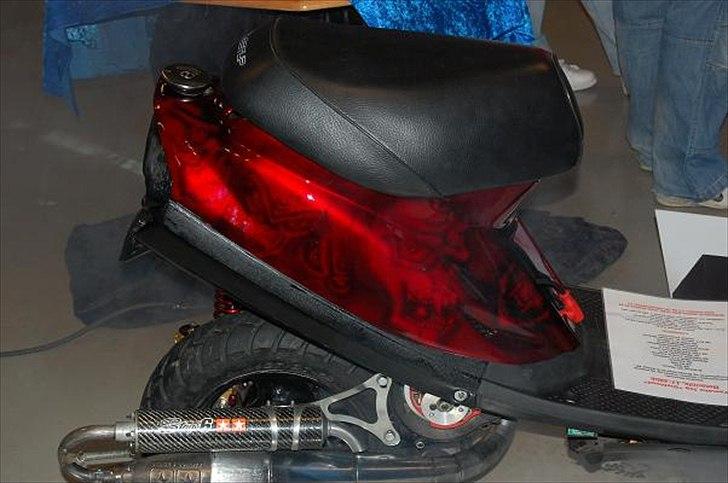 Yamaha Jog R-Setup *Diablood* - Scandinavian Custom Show 2010, 12-14 nov.  i Bella Centeret billede 3