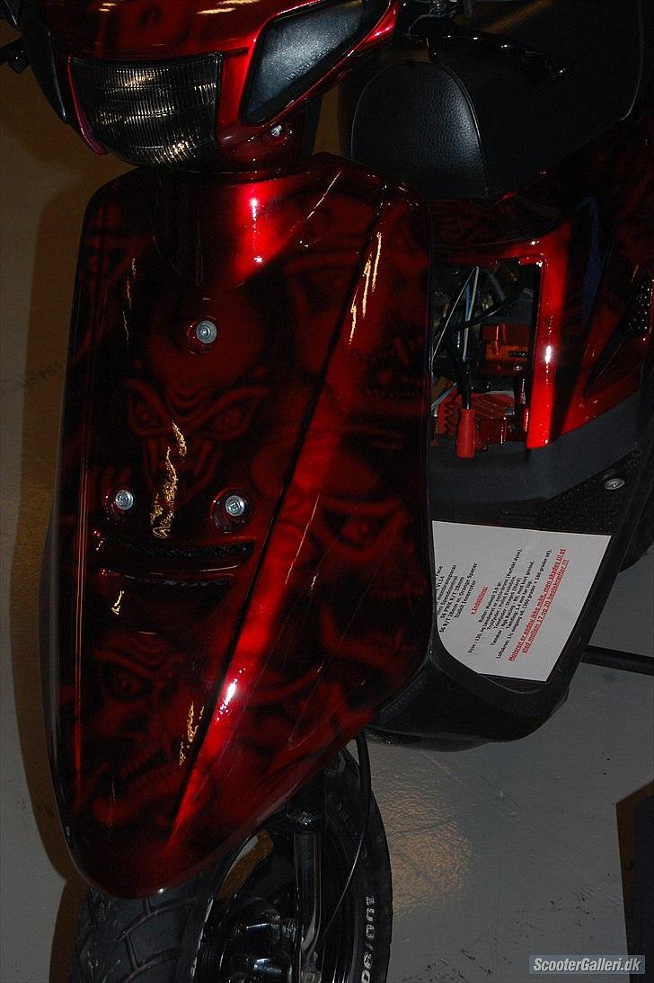 Yamaha Jog R-Setup *Diablood* - Scandinavian Custom Show 2010, 12-14 nov.  i Bella Centeret billede 4