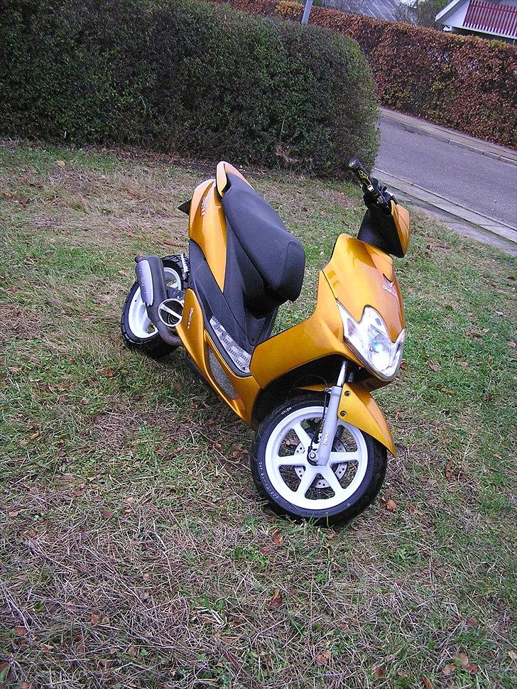 Yamaha Jog R Guldkornet billede 1