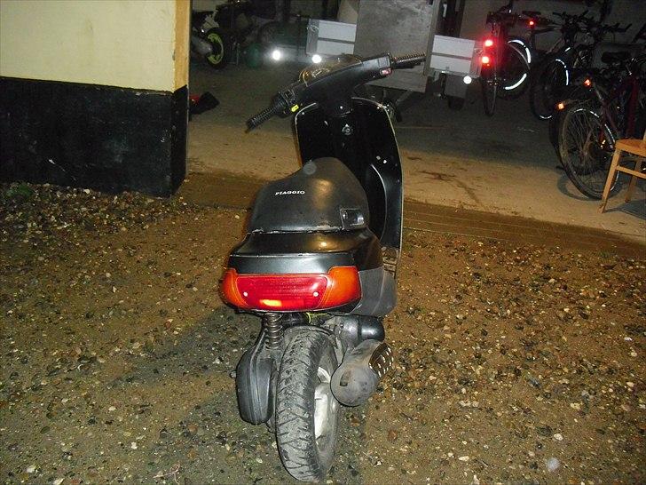 Piaggio zip gl byttet til hot 50 - ja og omme bag ved stå en mega fed sprinter ;D billede 3