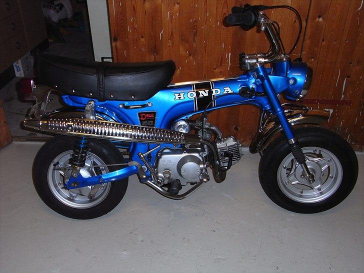 Honda ST50 DAX SOLGT billede 1