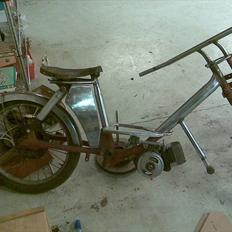 Peugeot 102 Æ´Fakta-racer