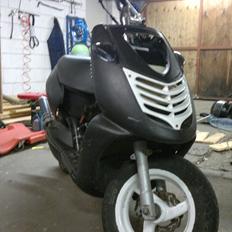 Aprilia Sonic - LC TS (TILSALG)