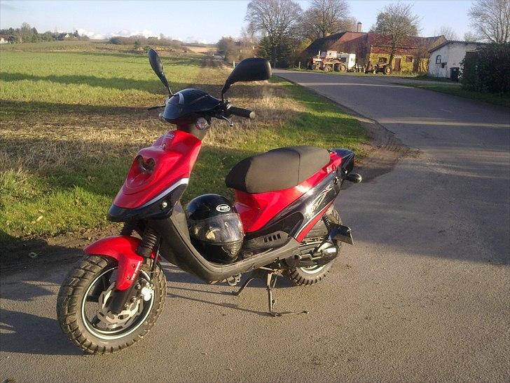 PGO hot 50 billede 15