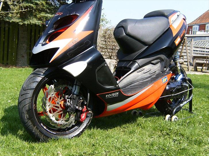 Aprilia SR 70 billede 2