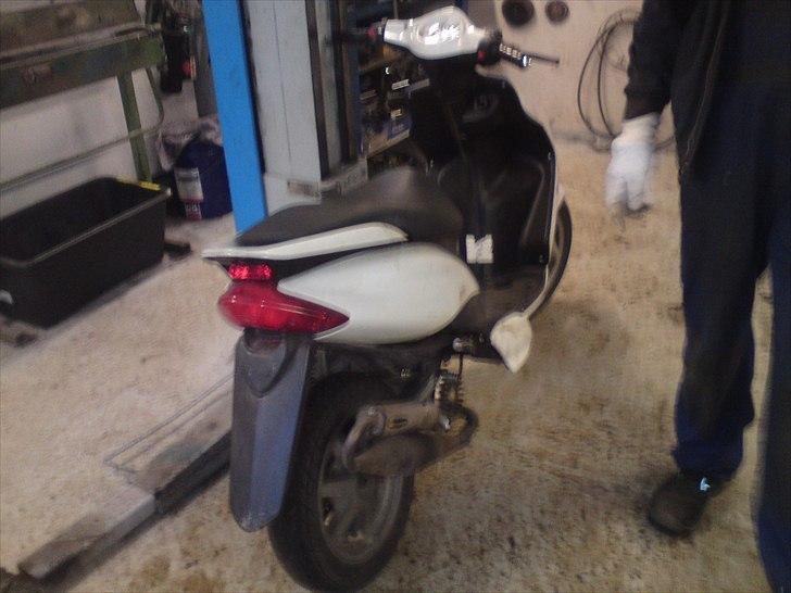 Yamaha jog r  byttet til sonrox billede 3