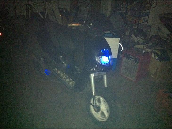 {{currentPhoto.altText}} billede {{currentPhoto.number}}