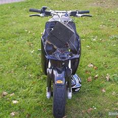 Yamaha Jog rrox Solgt