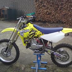 Suzuki rm 85 solgt