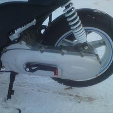 Yamaha jog r (Birthe)