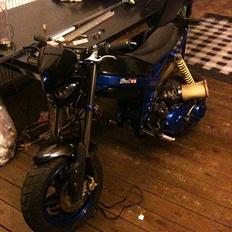 Suzuki street magic solgt