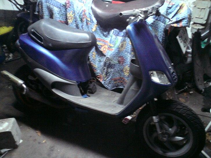 Piaggio zip EVO1! Første scooter<3  billede 8