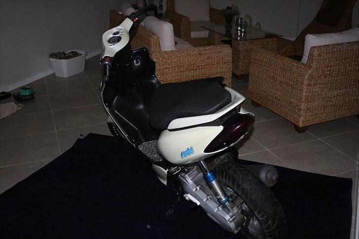 Yamaha jog r byttet billede 3