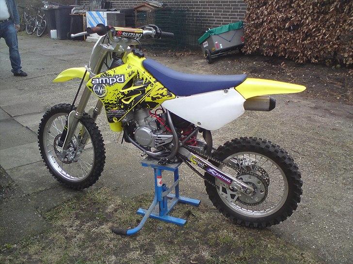 Suzuki rm 85 solgt billede 2