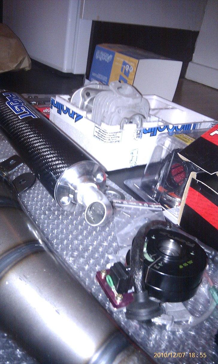 Aprilia OFFICIAL EVO 2 SONIC billede 5