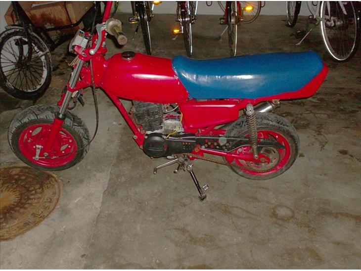 {{currentPhoto.altText}} billede {{currentPhoto.number}}